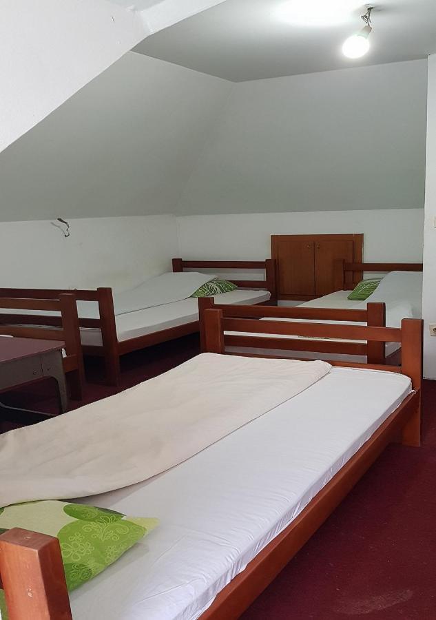 ביילו פוליה Guesthouse Mece מראה חיצוני תמונה