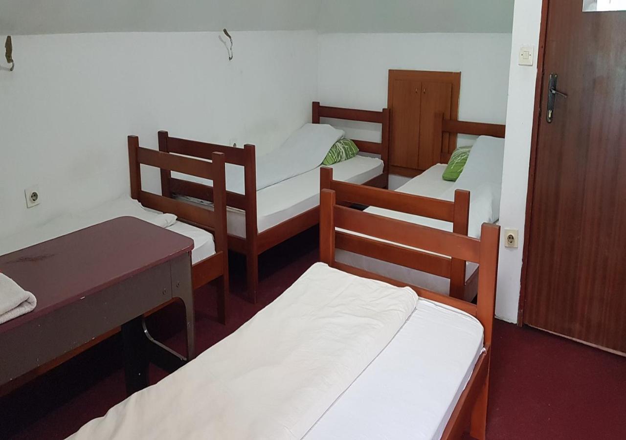 ביילו פוליה Guesthouse Mece מראה חיצוני תמונה